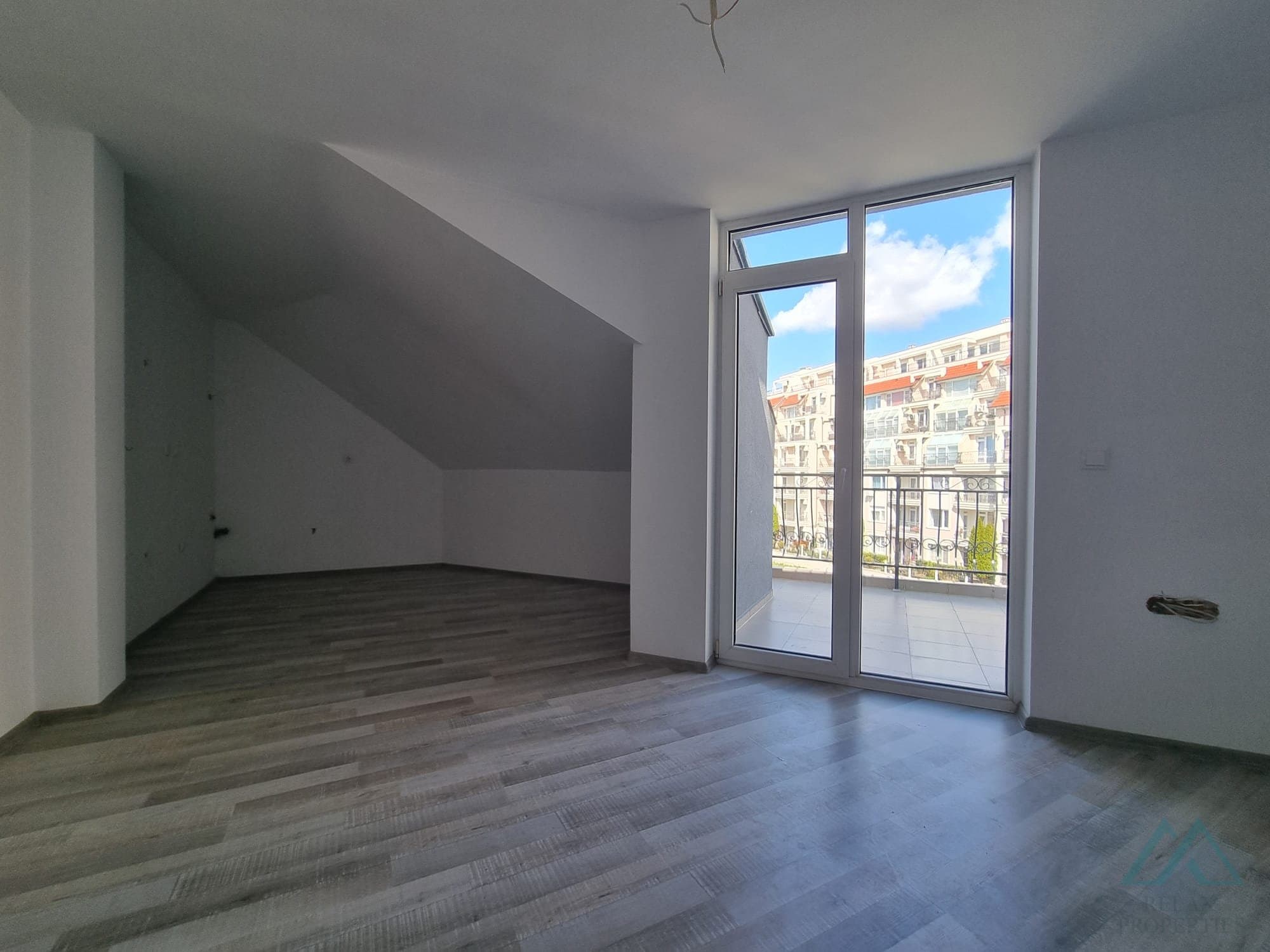 Nově postavený apartmán 2+kk, 70 m² s terasou, Villa Venezia, Sveti Vlas, 450 m od pláže - foto 7