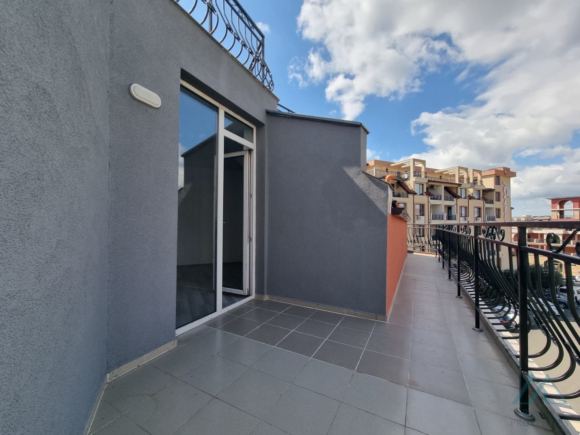 Nově postavený apartmán 2+kk, 70 m² s terasou, Villa Venezia, Sveti Vlas, 450 m od pláže - 3