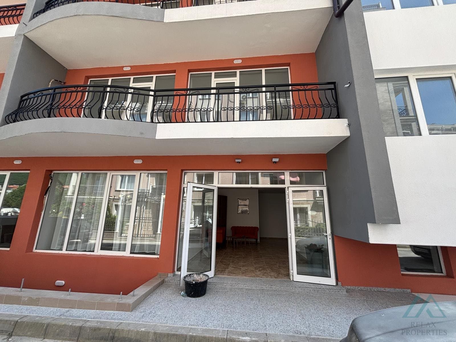 Nově postavený apartmán 2+kk, 70 m² s terasou, Villa Venezia, Sveti Vlas, 450 m od pláže - 2