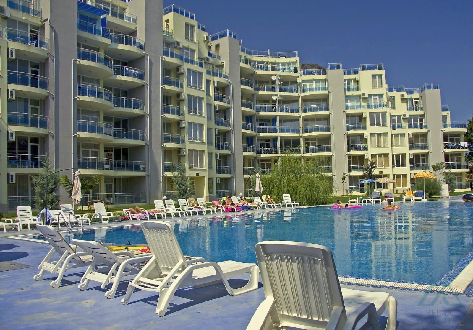 Studio v první linii u moře s výhledem na bazén - Oasis, Ravda, Bulharsko, jen 20 m od pláže - 1