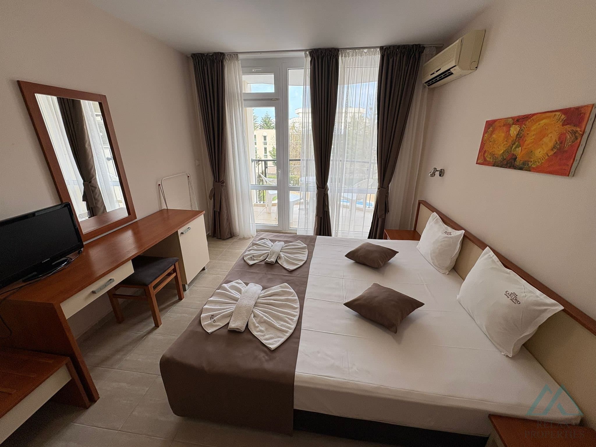 3+kk apartmán s výhledem na bazén - Hotel Karlovo, Slunečné pobřeží, jen 150 m od pláže - foto 16