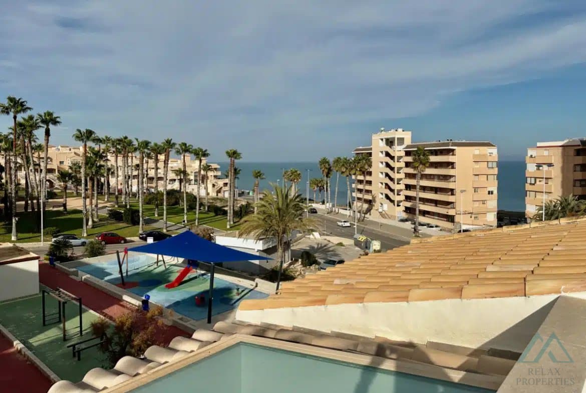 Dvoupatrový bungalov s výhledem na moře - Cabo Cervera, Torrevieja, 300 m od pláže - foto 1