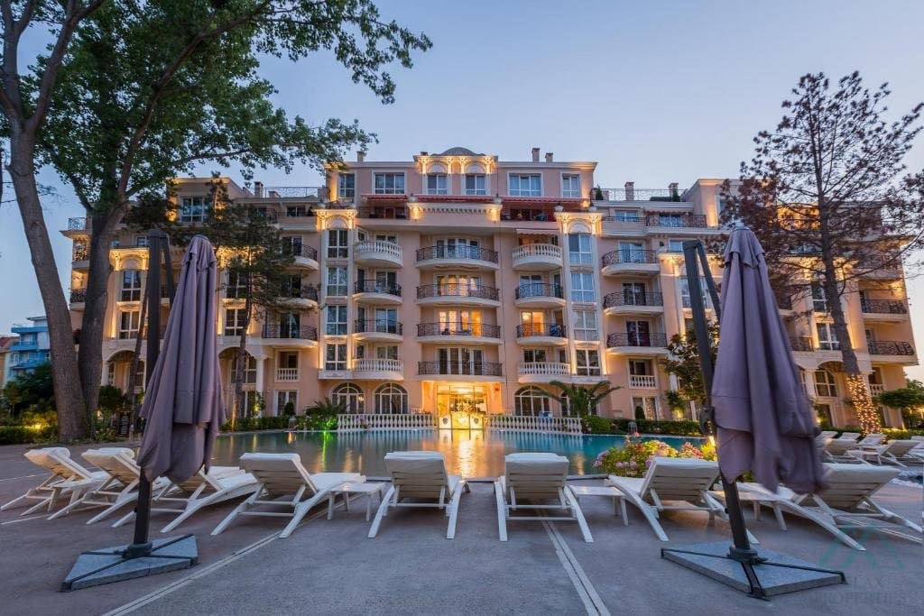 Luxusní apartmán 2+kk s garážovým stáním, Venera Palace, 350 m od moře, Slunečné pobřeží - foto 13