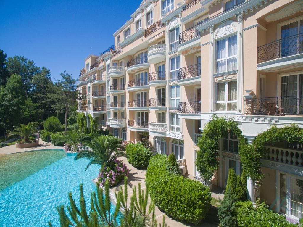 Luxusní apartmán 2+kk s garážovým stáním, Venera Palace, 350 m od moře, Slunečné pobřeží - 1