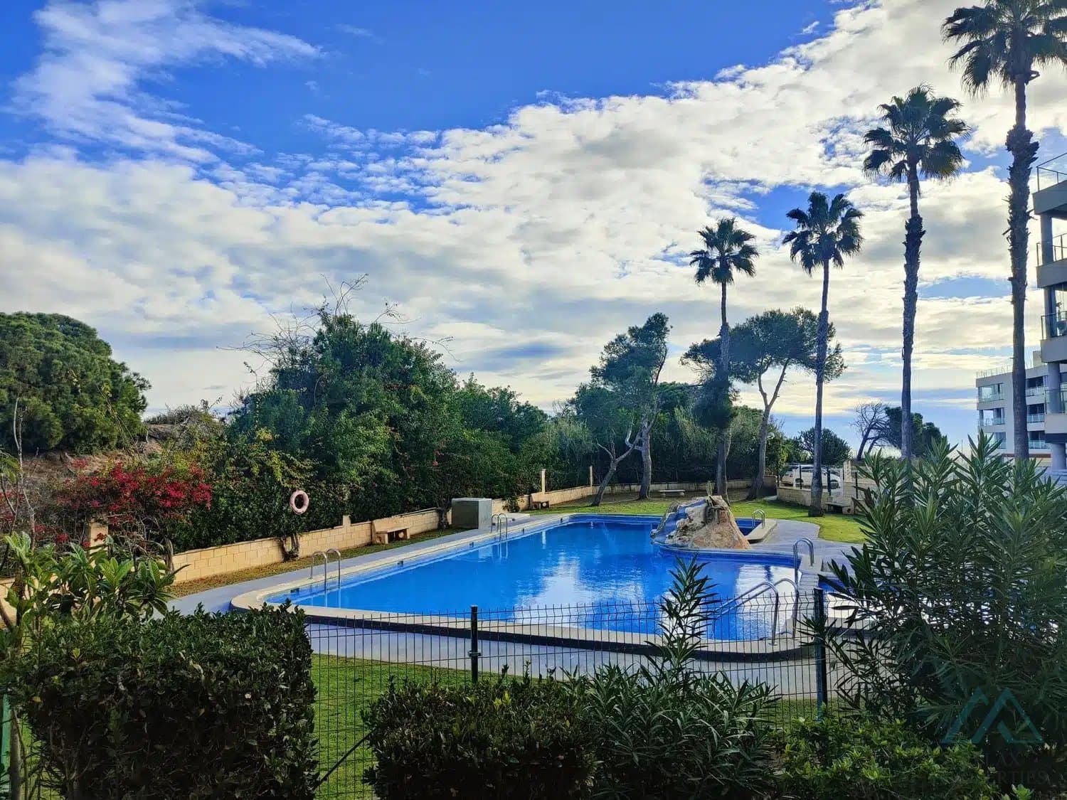 Apartmán s bazénem a terasou jen 150 m od pláže La Mata, Torrevieja - foto 10