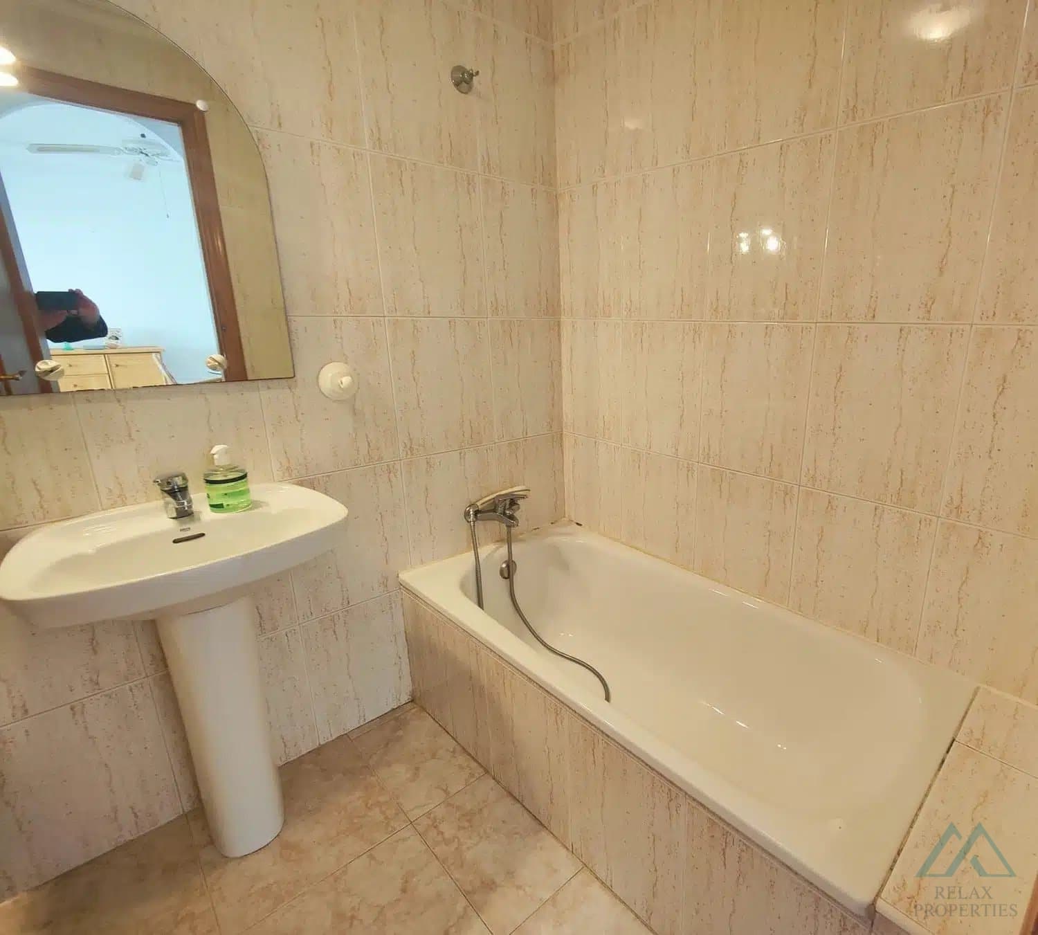 Apartmán s bazénem a terasou jen 150 m od pláže La Mata, Torrevieja - foto 11