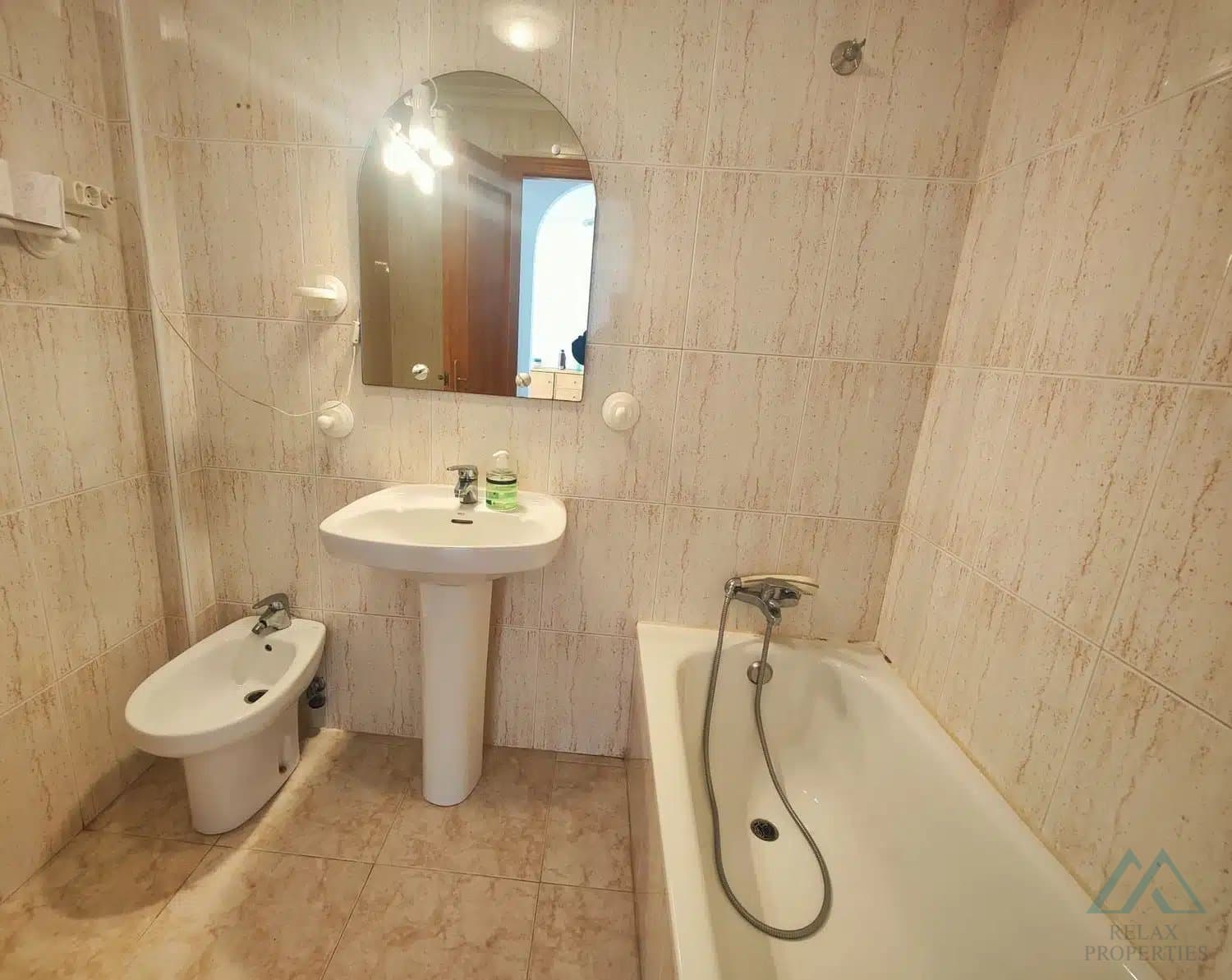 Apartmán s bazénem a terasou jen 150 m od pláže La Mata, Torrevieja - foto 12