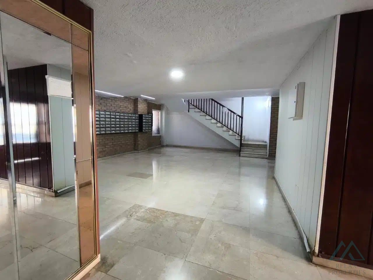 Zrekonstruovaný apartmán s terasou a bazénem, 600 m od pláže, Torrevieja - foto 9