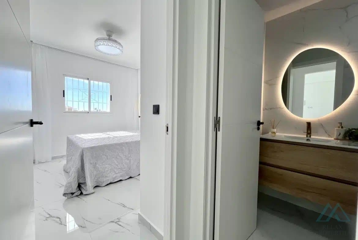 Penthouse po rekonstrukci s výhledem na moře - Playa Flamenca, Zenia Star 1 - foto 12