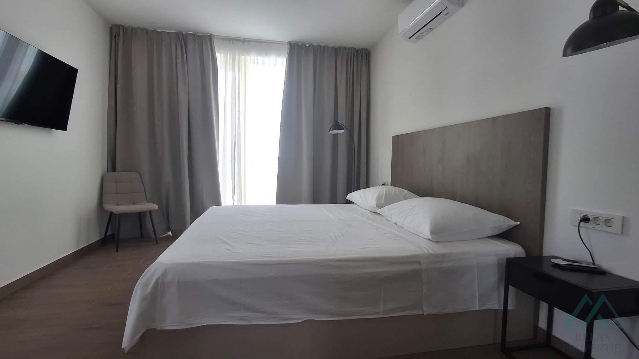 Luxusní nově postavená moderní vila s bazénem a výhledem na moře - Žaborić, Chorvatsko - foto 12
