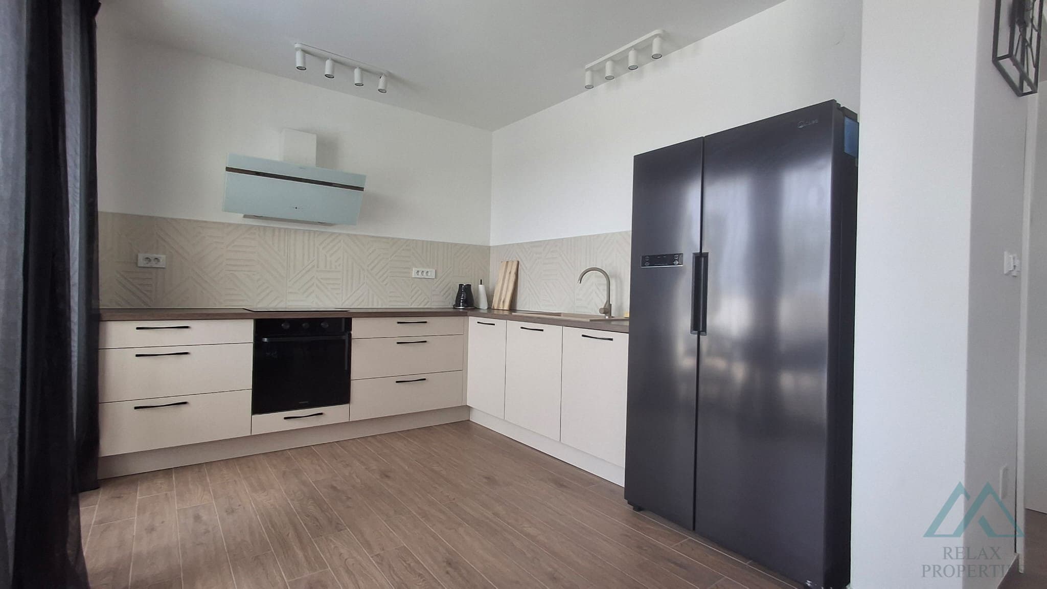 Luxusní nově postavená moderní vila s bazénem a výhledem na moře - Žaborić, Chorvatsko - 5