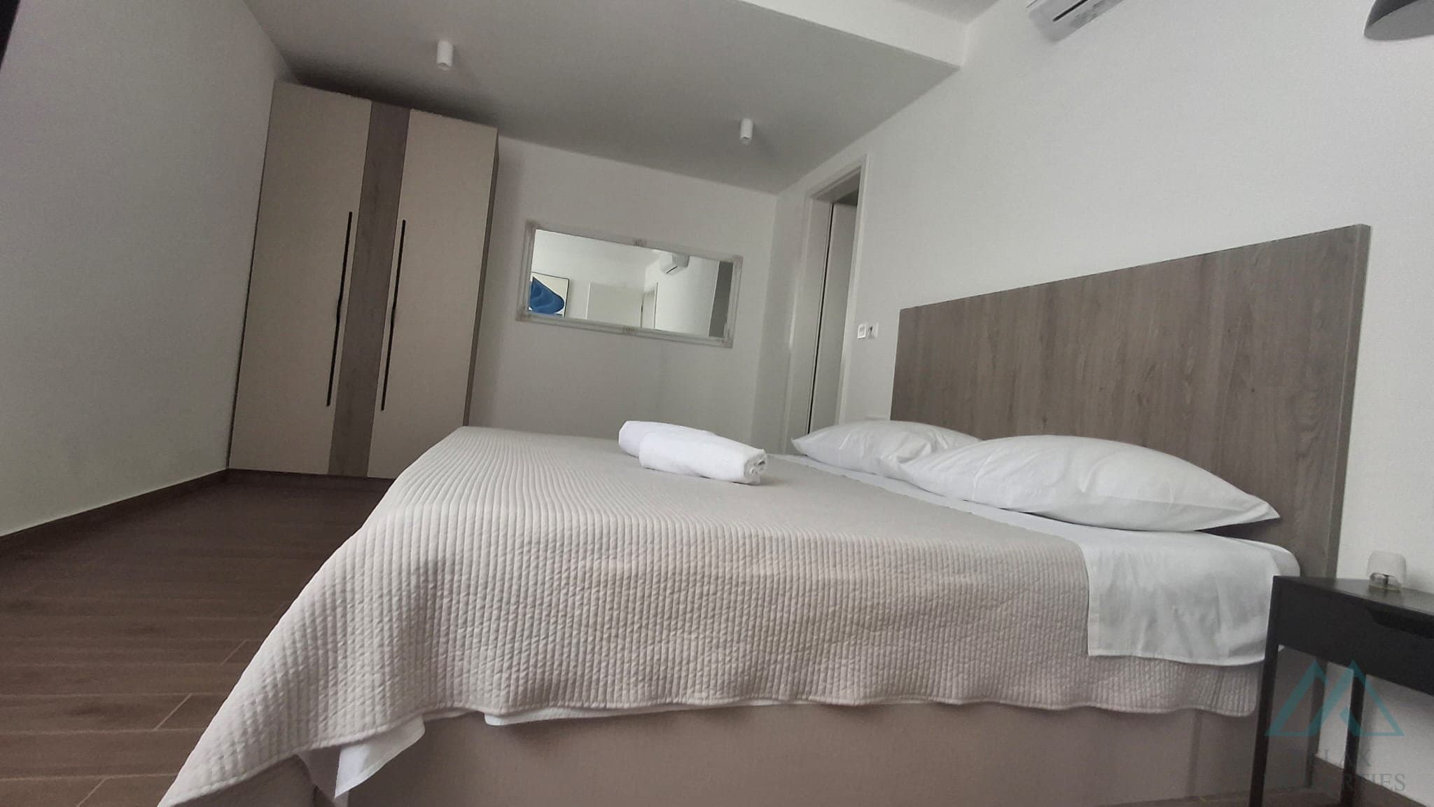 Luxusní nově postavená moderní vila s bazénem a výhledem na moře - Žaborić, Chorvatsko - foto 14