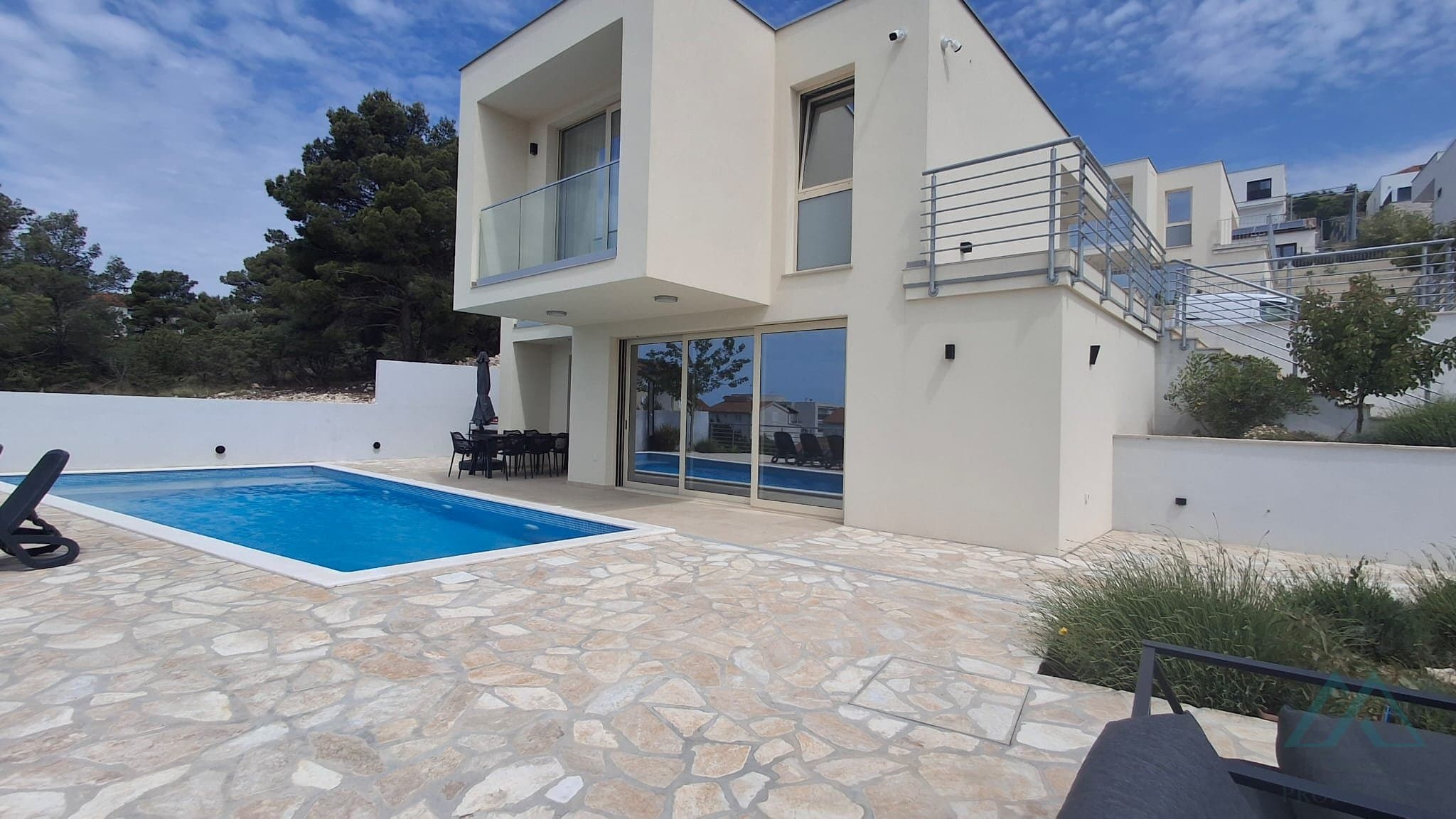 Luxusní nově postavená moderní vila s bazénem a výhledem na moře - Žaborić, Chorvatsko - 2