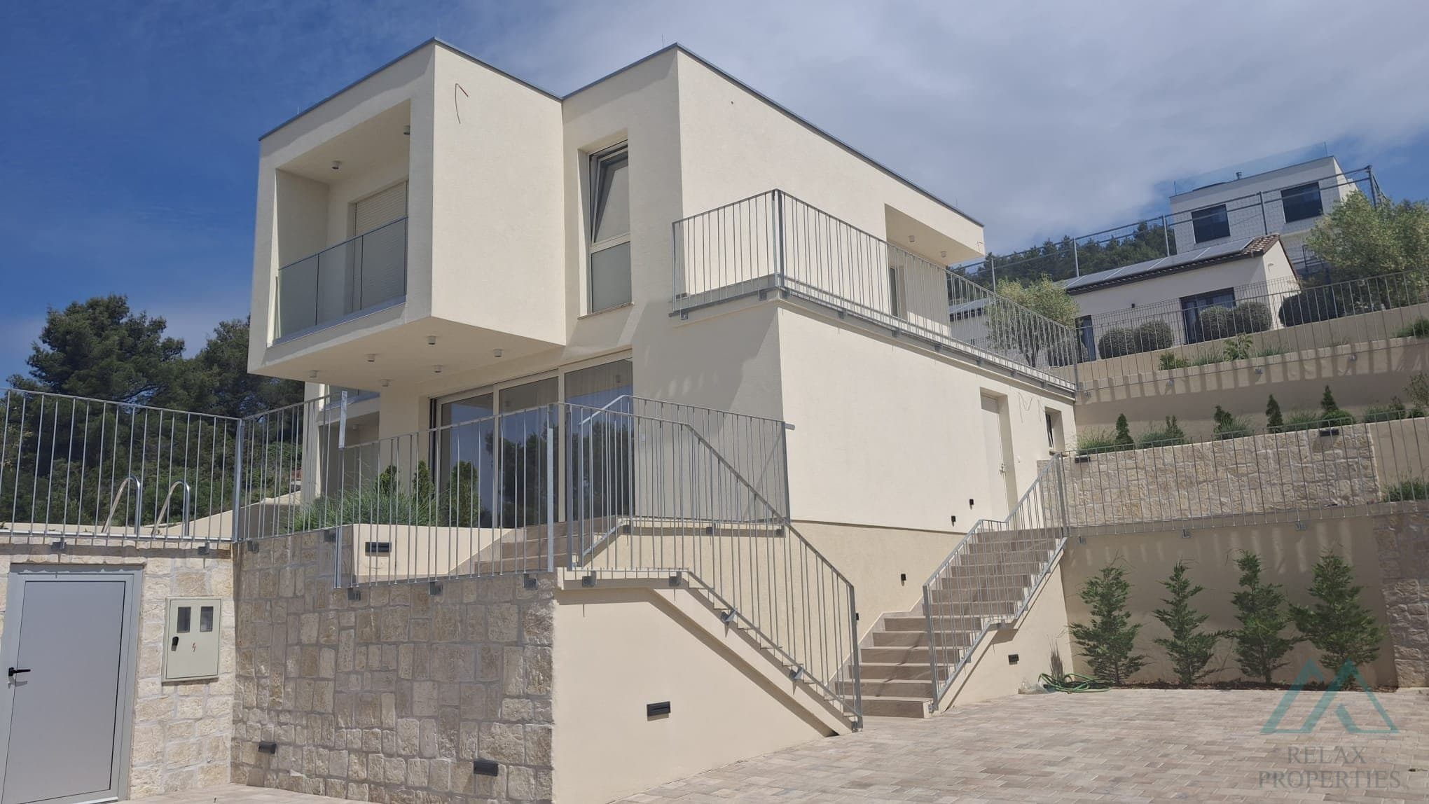 Moderní nově postavená vila s bazénem a výhledem na moře - Žaborić, Chorvatsko - foto 17