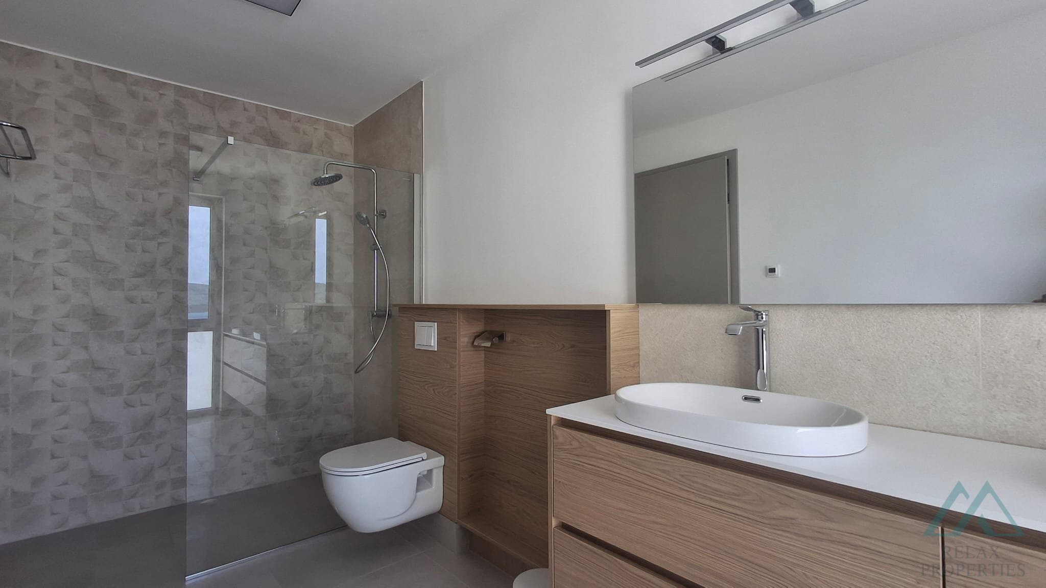 Moderní nově postavená vila s bazénem a výhledem na moře - Žaborić, Chorvatsko - foto 15