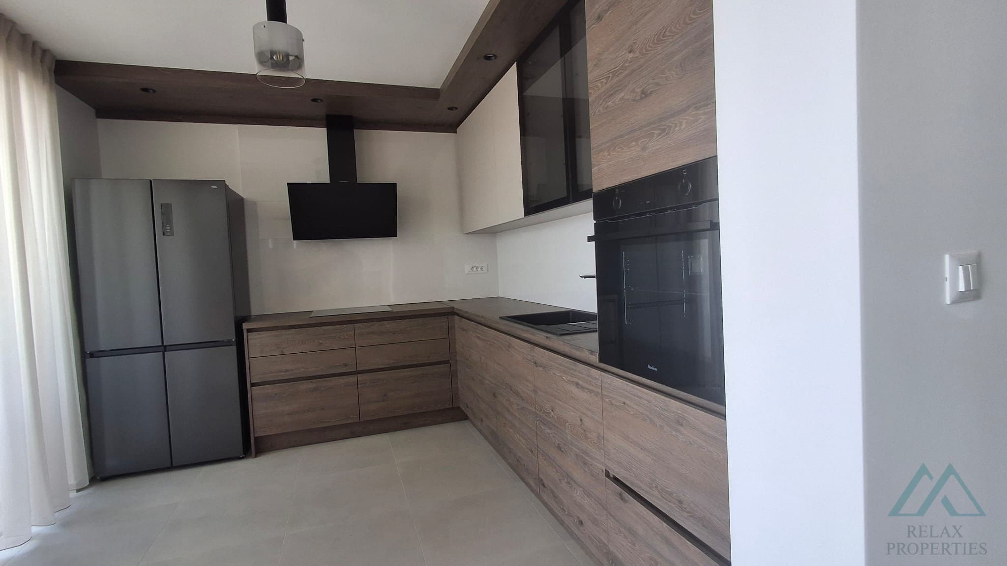 Moderní nově postavená vila s bazénem a výhledem na moře - Žaborić, Chorvatsko - 4