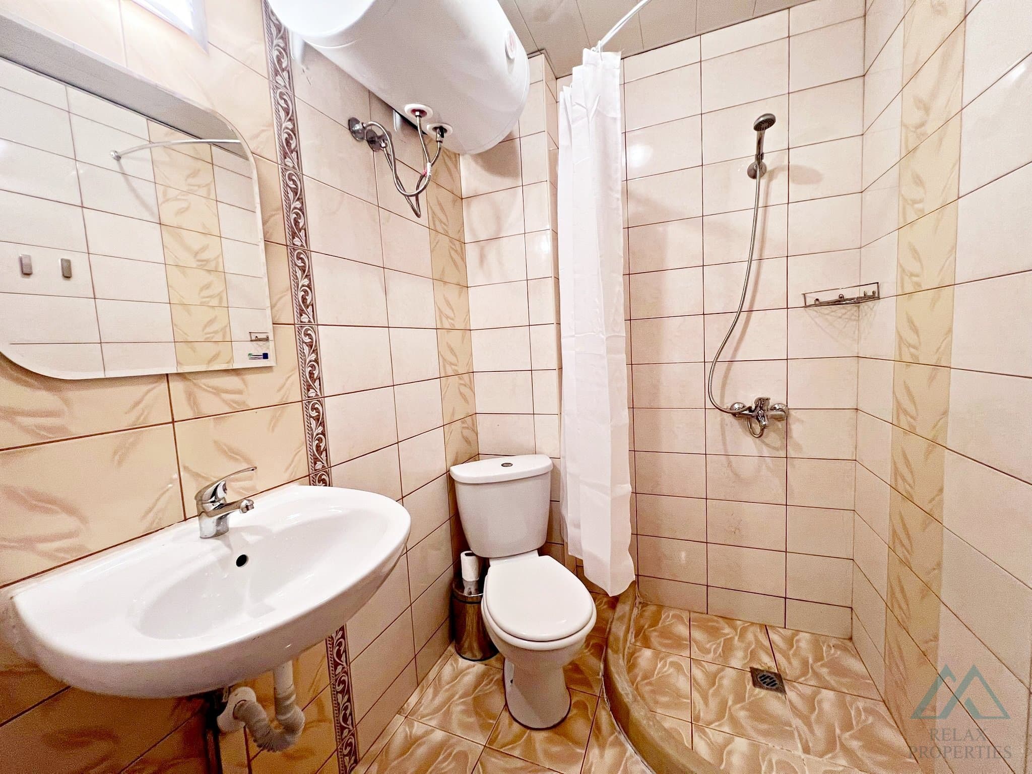 Prostorný apartmán 2+kk v komplexu Amadeus 5, 720 m od moře, Slunečné pobřeží - foto 7