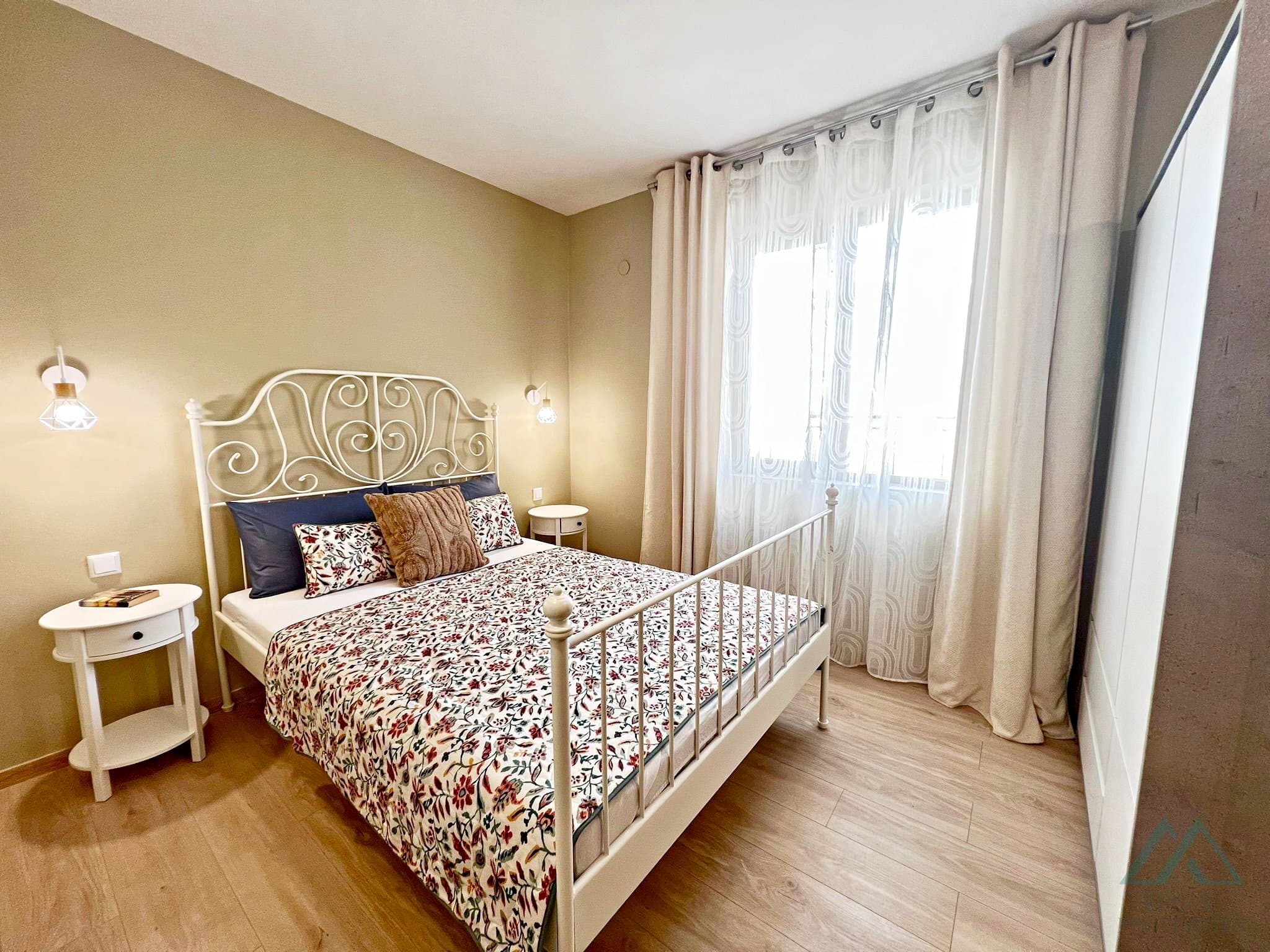 Prostorný apartmán 2+kk v komplexu Amadeus 5, 720 m od moře, Slunečné pobřeží - foto 6