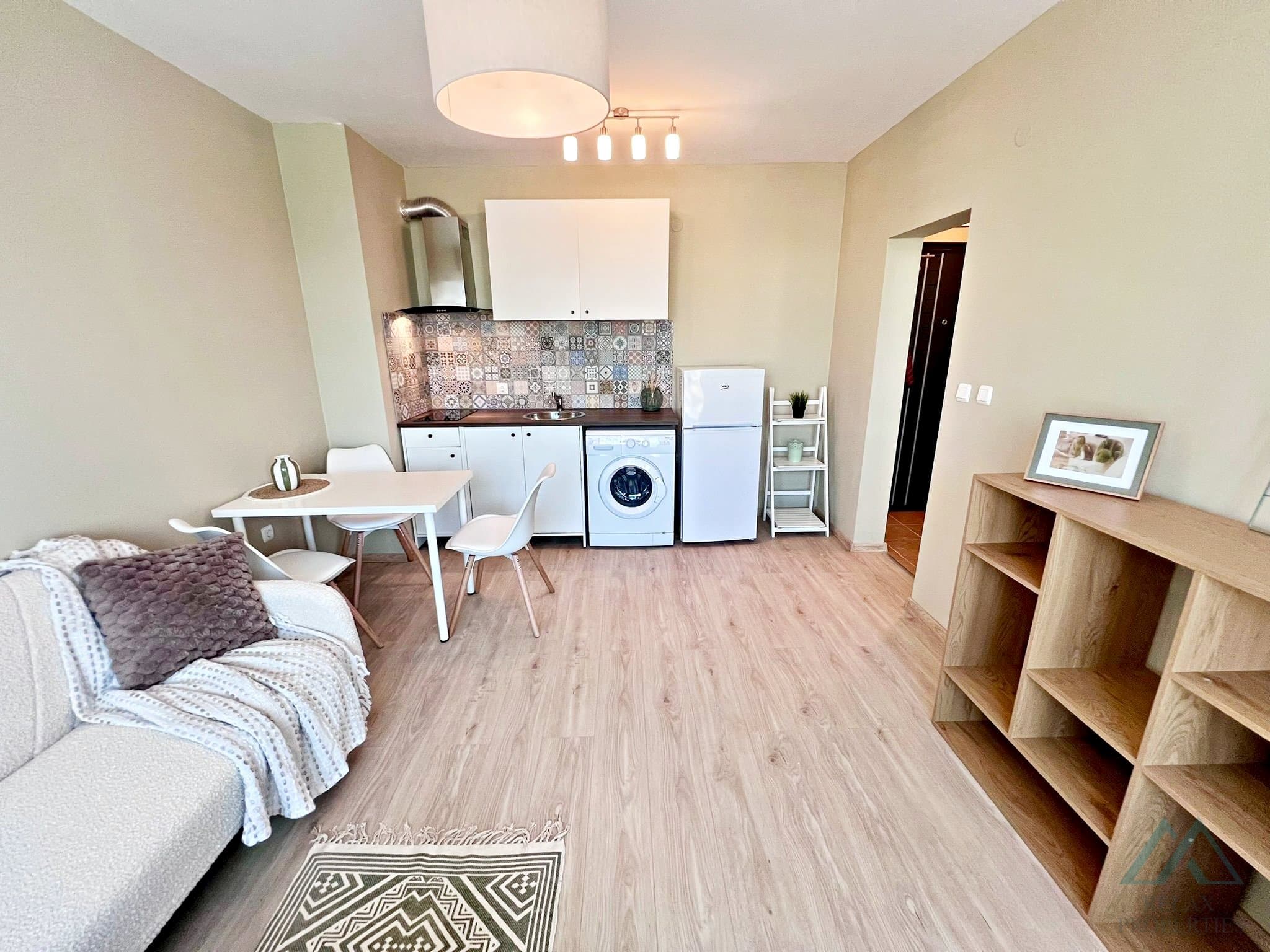 Prostorný apartmán 2+kk v komplexu Amadeus 5, 720 m od moře, Slunečné pobřeží - foto 12