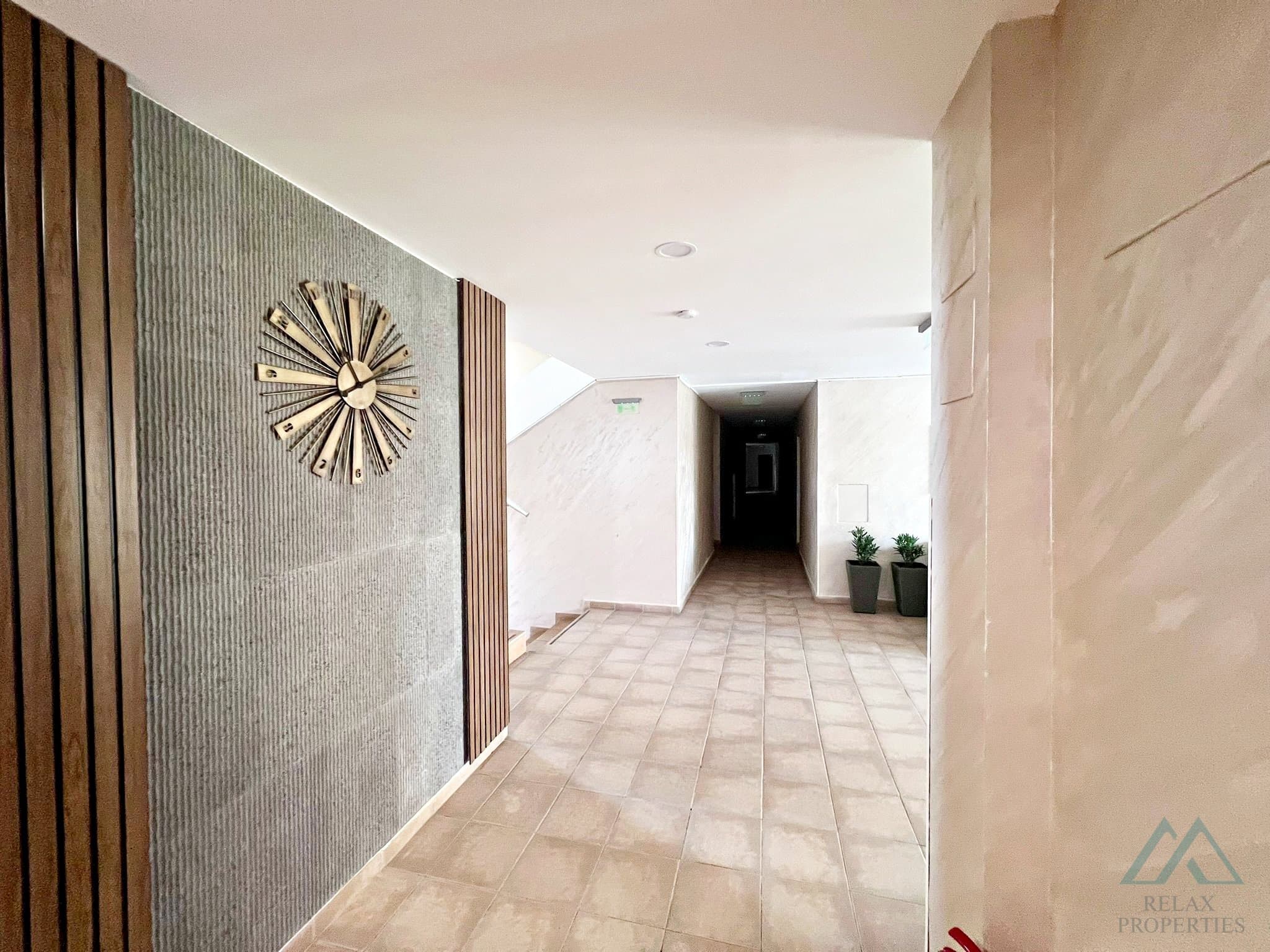 Prostorný apartmán 2+kk v komplexu Amadeus 5, 720 m od moře, Slunečné pobřeží - foto 21