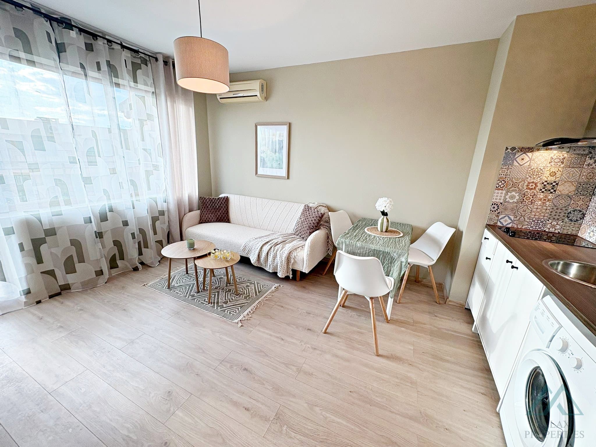 Prostorný apartmán 2+kk v komplexu Amadeus 5, 720 m od moře, Slunečné pobřeží - foto 15