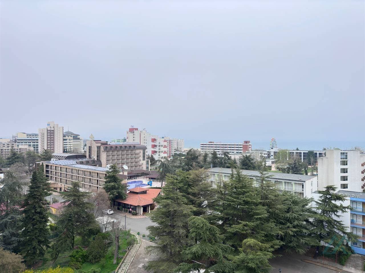 Velký apartmán 3+kk, terasou a výhledem na moře, Hotel Babylon, 120 m od moře, Slunečné pobřeží - foto 11