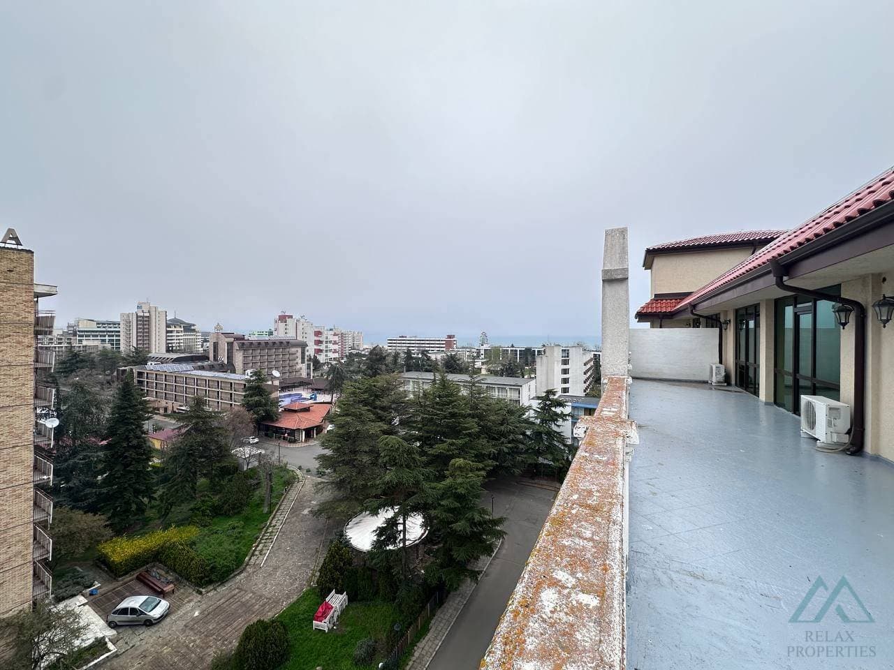 Velký apartmán 3+kk, terasou a výhledem na moře, Hotel Babylon, 120 m od moře, Slunečné pobřeží - foto 10