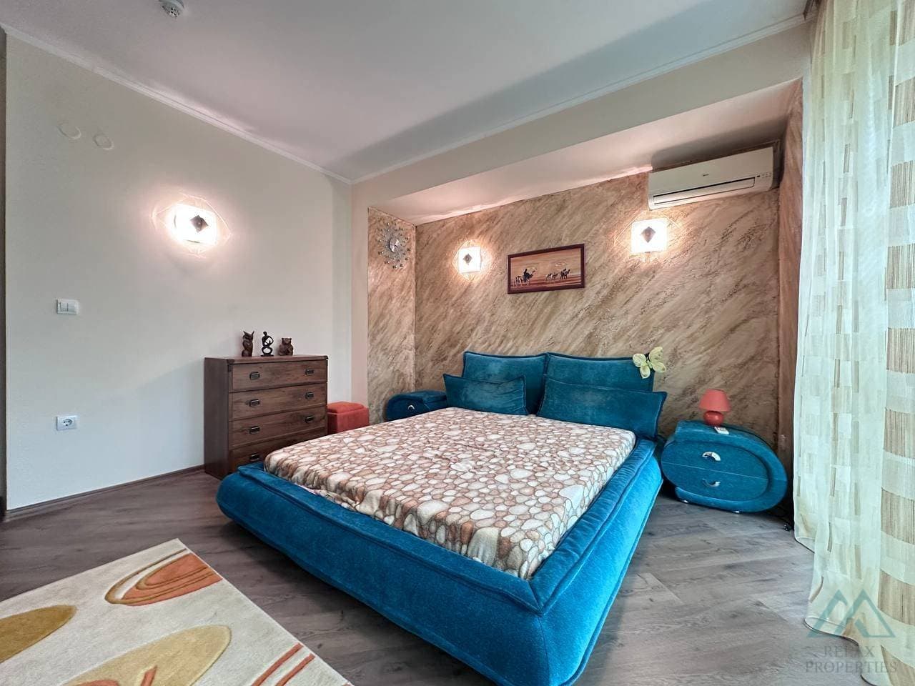 Velký apartmán 3+kk, terasou a výhledem na moře, Hotel Babylon, 120 m od moře, Slunečné pobřeží - foto 9