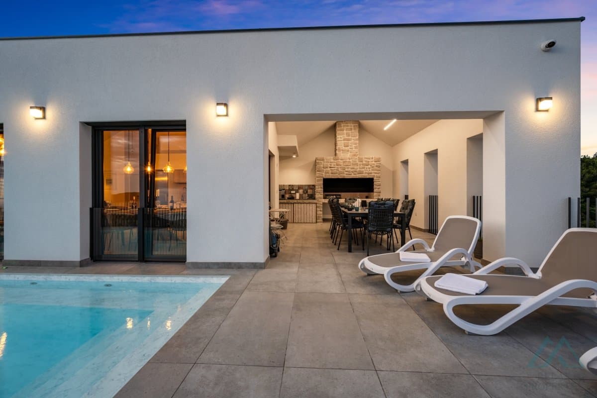 Luxusní moderní vila s bazénem a výhledem na moře - Primošten, Chorvatsko - 1
