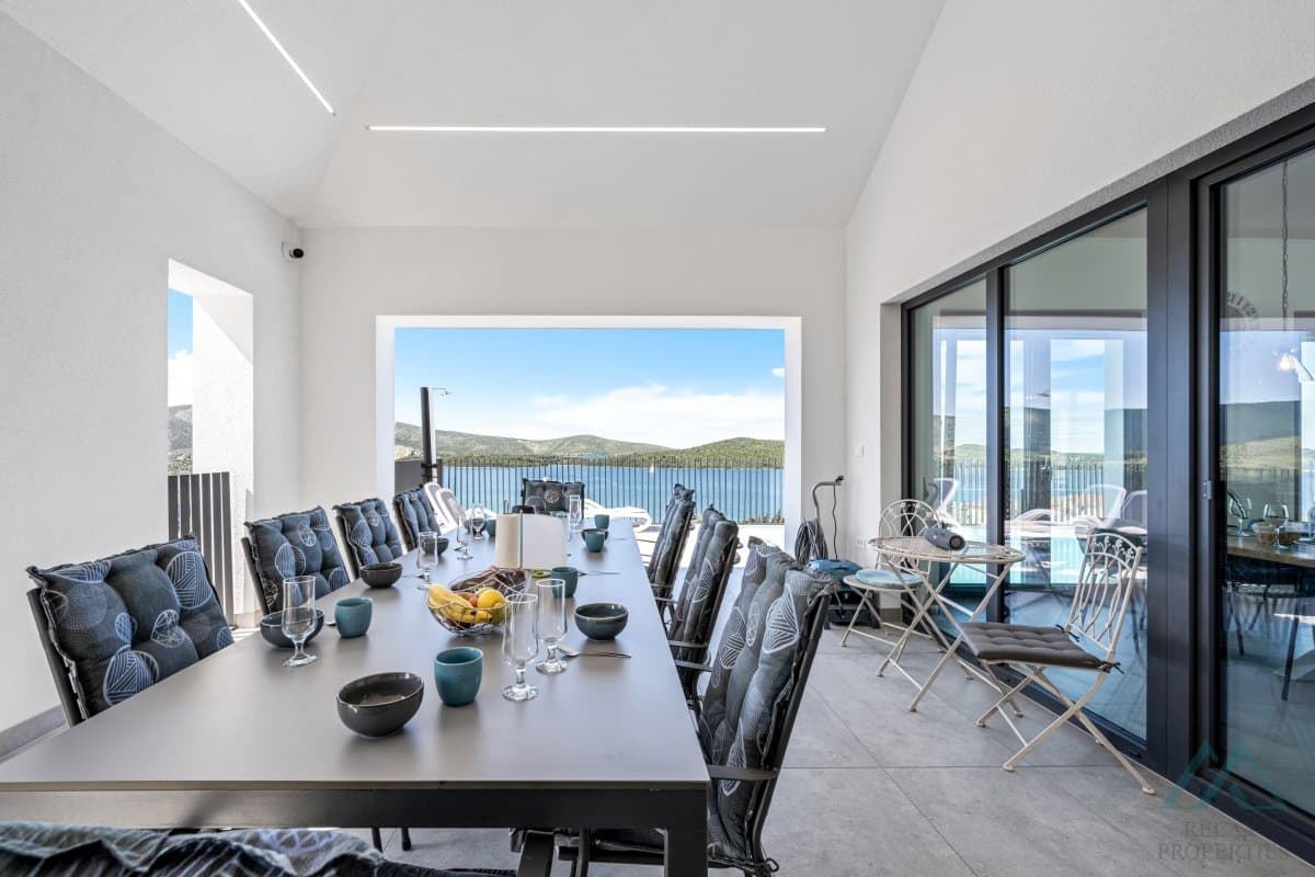 Luxusní moderní vila s bazénem a výhledem na moře - Primošten, Chorvatsko - 3