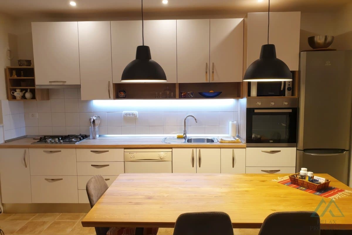 Apartmánový dům s panoramatickým výhledem na moře - Omišská riviéra - foto 9