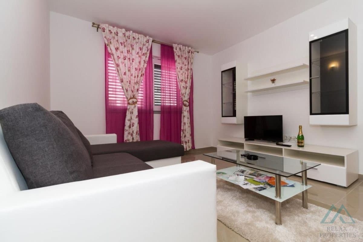 Apartmánový dům na prodej, 100 m od moře, Vodice, Chorvatsko - foto 10