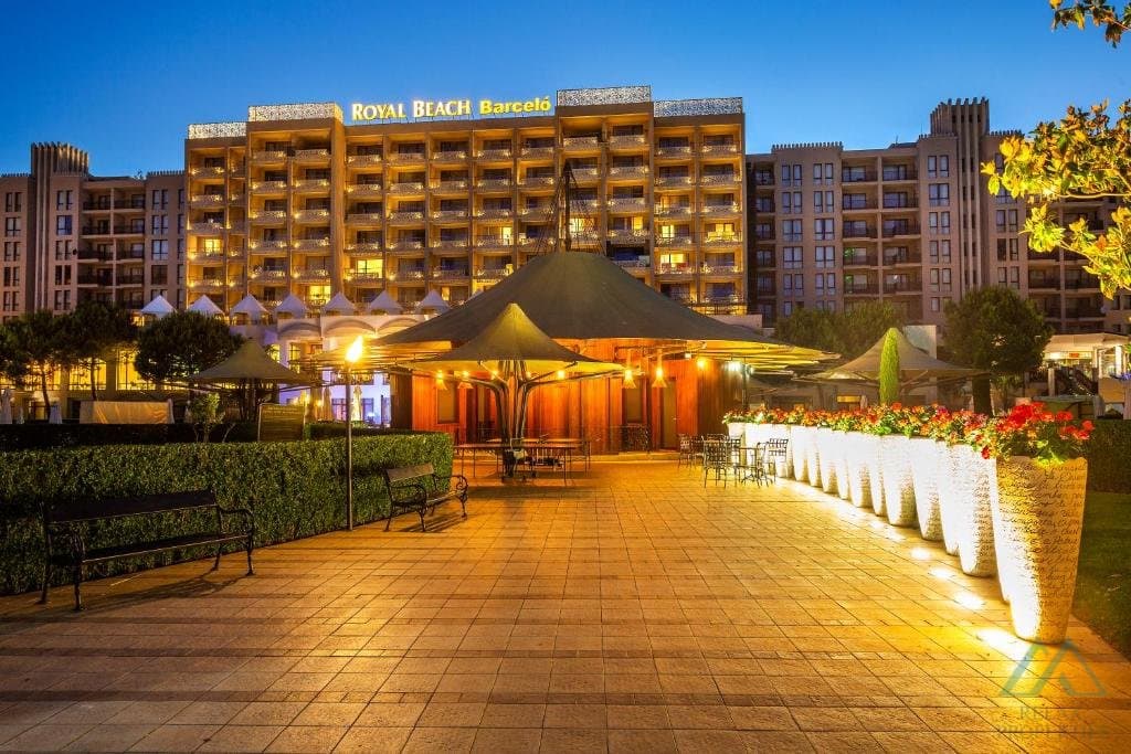 Luxusní apartmán 3+kk, terasou a bočním výhledem na moře, Barcelo Royal Beach, Slunečné pobřeží - foto 34