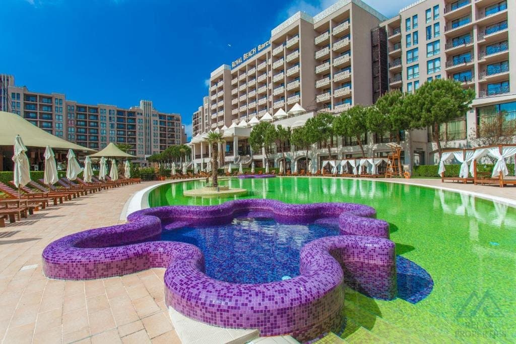 Luxusní apartmán 3+kk, terasou a bočním výhledem na moře, Barcelo Royal Beach, Slunečné pobřeží - foto 17