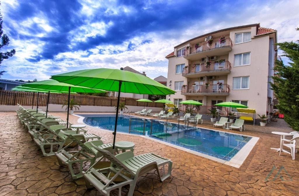 apartmán 2+kk s výhledem na bazén, 300 m od moře - Sveti Vlas - foto 16