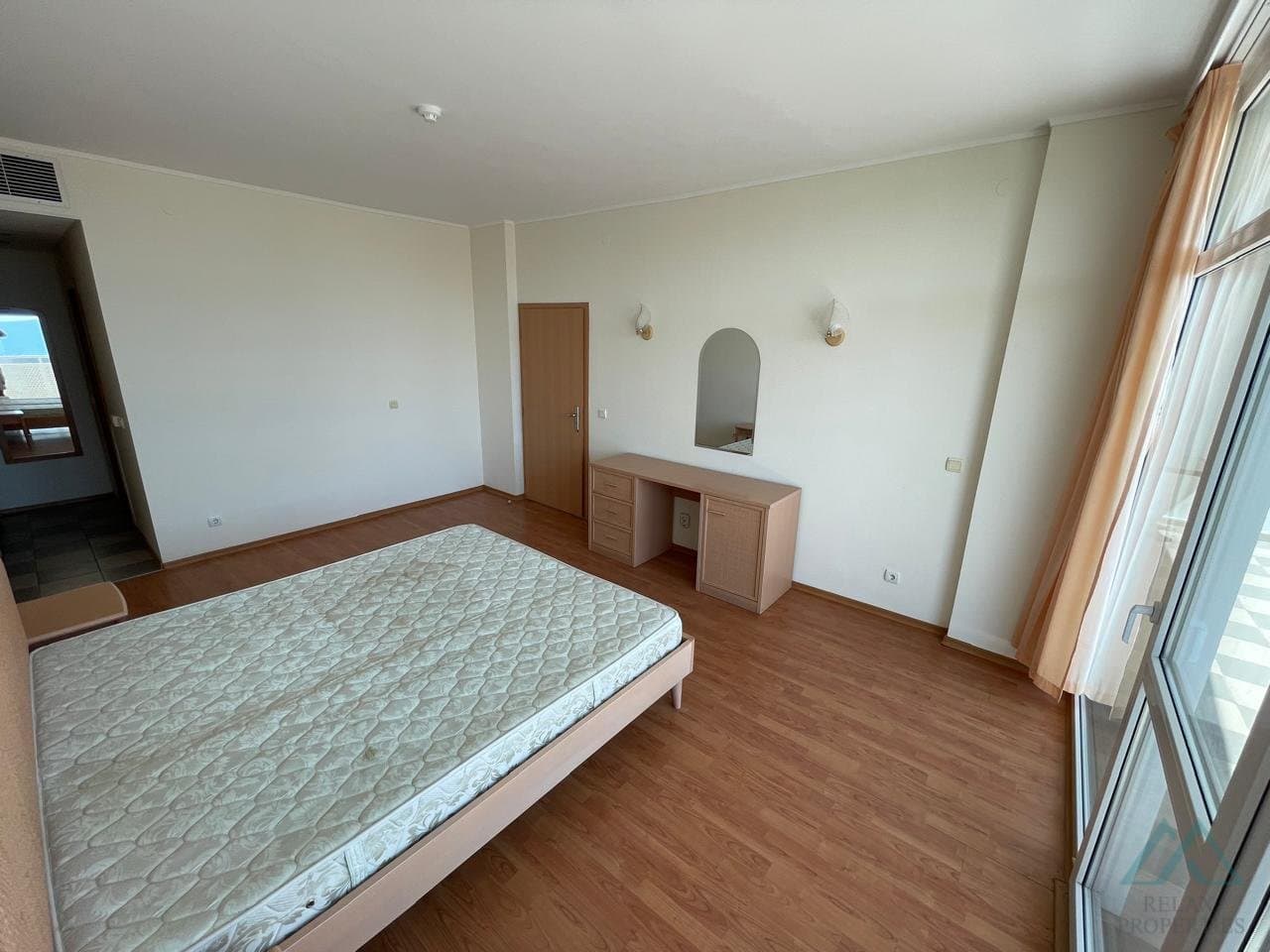 apartmán 2+kk s výhledem na moře, 200 m od pláže - Slunečné pobřeží - foto 15
