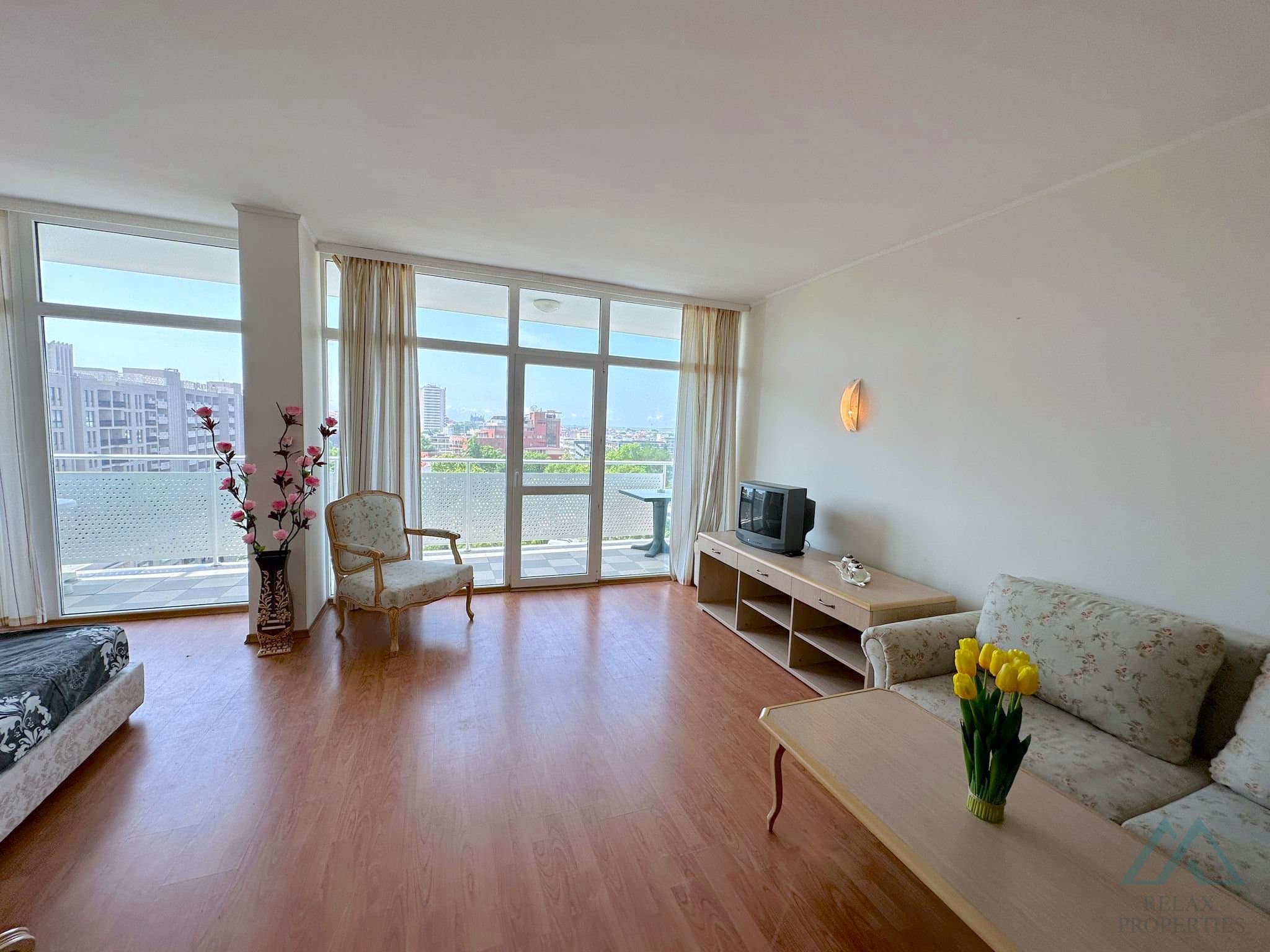 Apartmán s výhledem na moře a bazén, 200 m od pláže - Slunečné pobřeží - 5