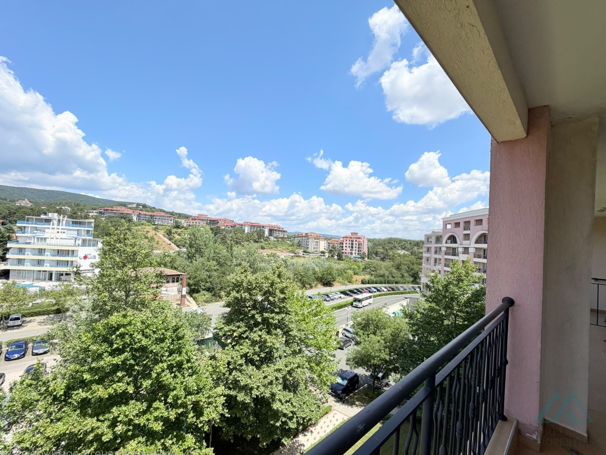 Skvělá cena! 2+kk apartmán v první linii u moře, luxusní DIT Majestic Beach Resort, Slunečné pobřeží - 2
