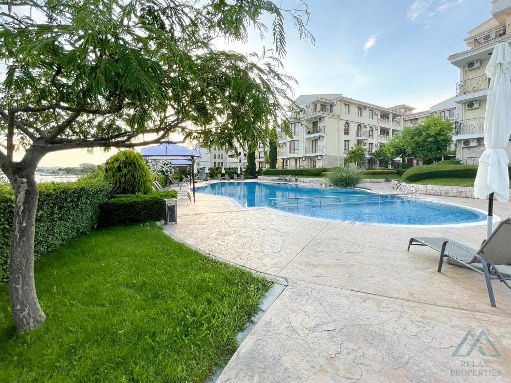 Krásný studiový apartmán v první linii u moře, luxusní komplex Royal Bay, Sveti Vlas, Bulharsko - foto 8