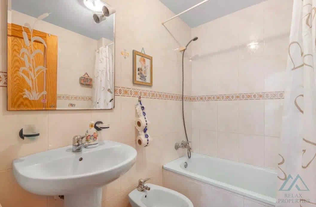 Atraktivní apartmán s výhledem v oblíbené lokalitě Nueva Torrevieja - foto 13