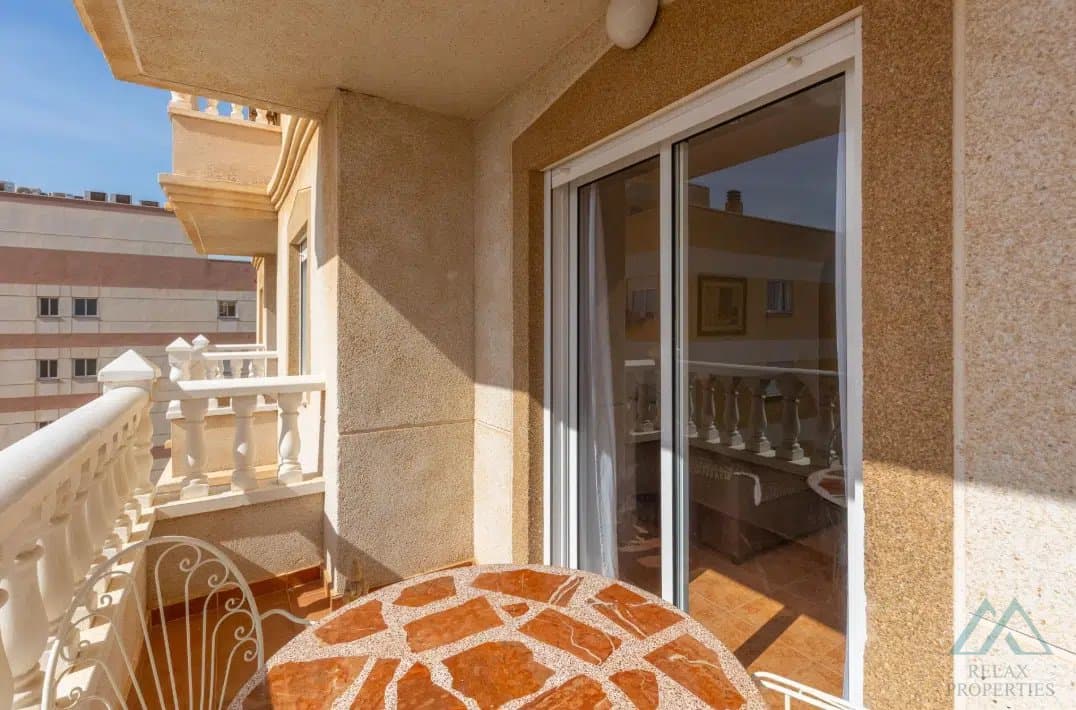 Atraktivní apartmán s výhledem v oblíbené lokalitě Nueva Torrevieja - foto 10