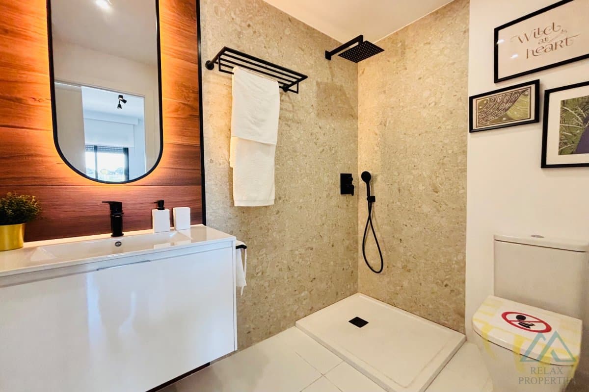 Moderní apartmány San Miguel de Salinas – novostavba u golfového resortu Las Colinas (Costa Blanca, Alicante) - foto 12