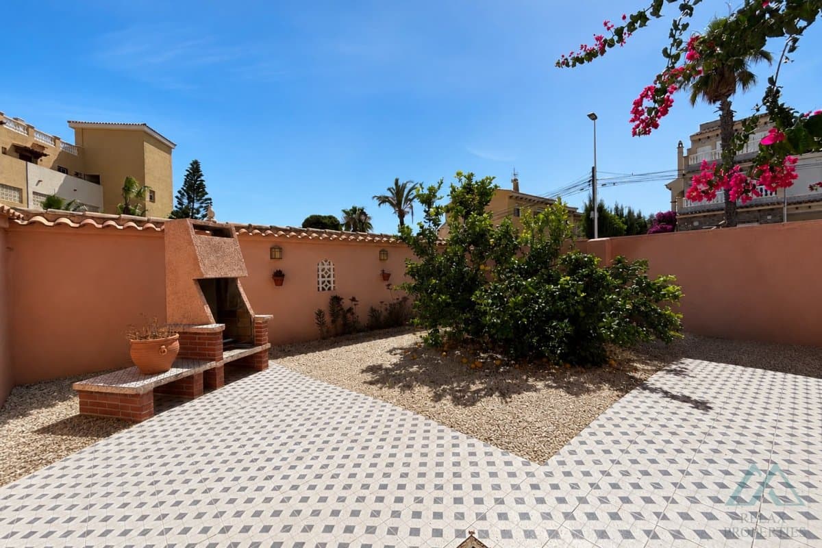 Apartmán s velkou zahradou – La Rosaleda, Torrevieja - foto 18