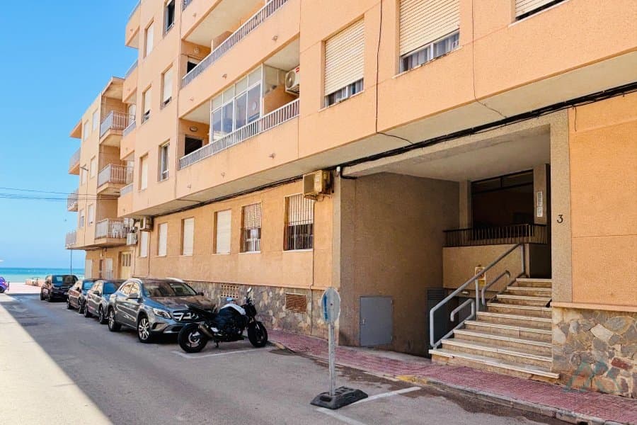 Apartmán v první linii v prestižní lokalitě La Mata s výhledem na moře, pouhých 85 m od pláže - foto 10