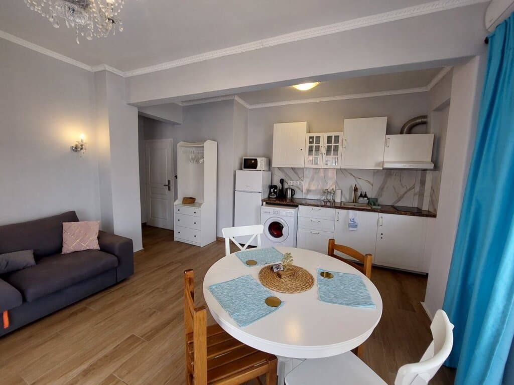 Kompletně zrekonstruovaný apartmán jen 30 m od pláže, Sarti, Sithonia, Chalkidiki - foto 4
