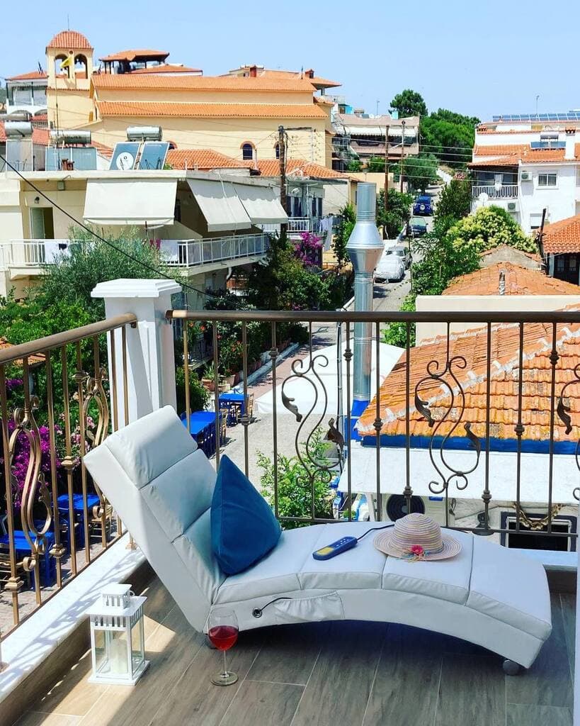 Kompletně zrekonstruovaný apartmán jen 30 m od pláže, Sarti, Sithonia, Chalkidiki - foto 17
