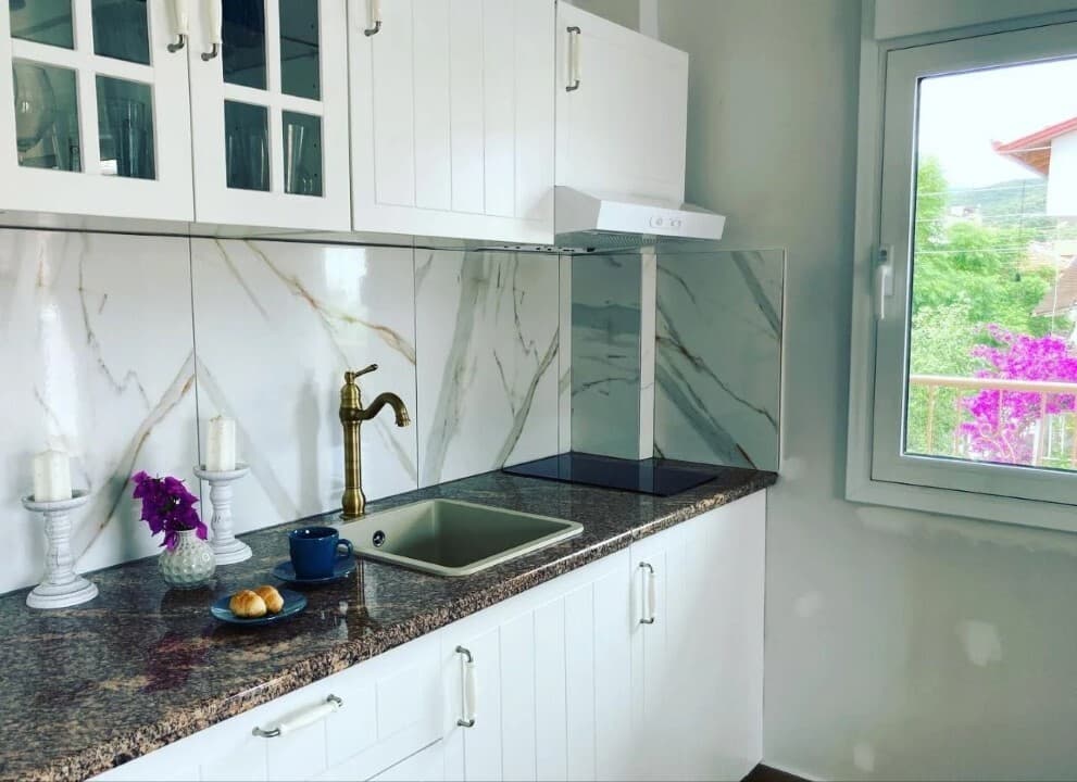 Kompletně zrekonstruovaný apartmán jen 30 m od pláže, Sarti, Sithonia, Chalkidiki - foto 21