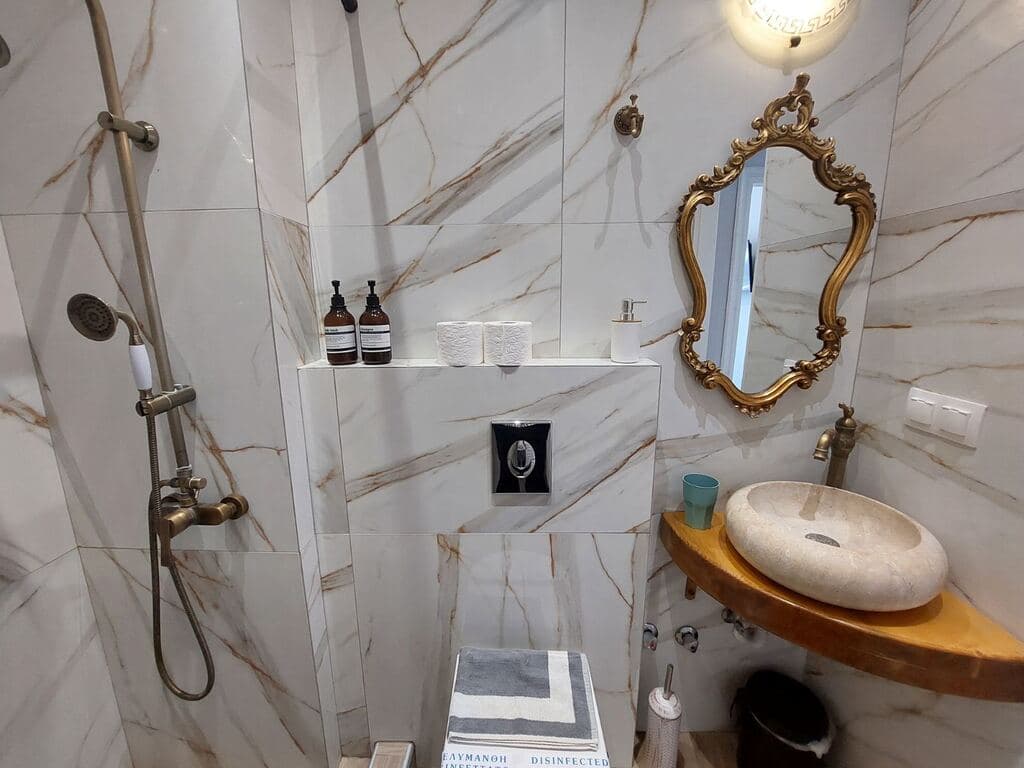 Kompletně zrekonstruovaný apartmán jen 30 m od pláže, Sarti, Sithonia, Chalkidiki - foto 33