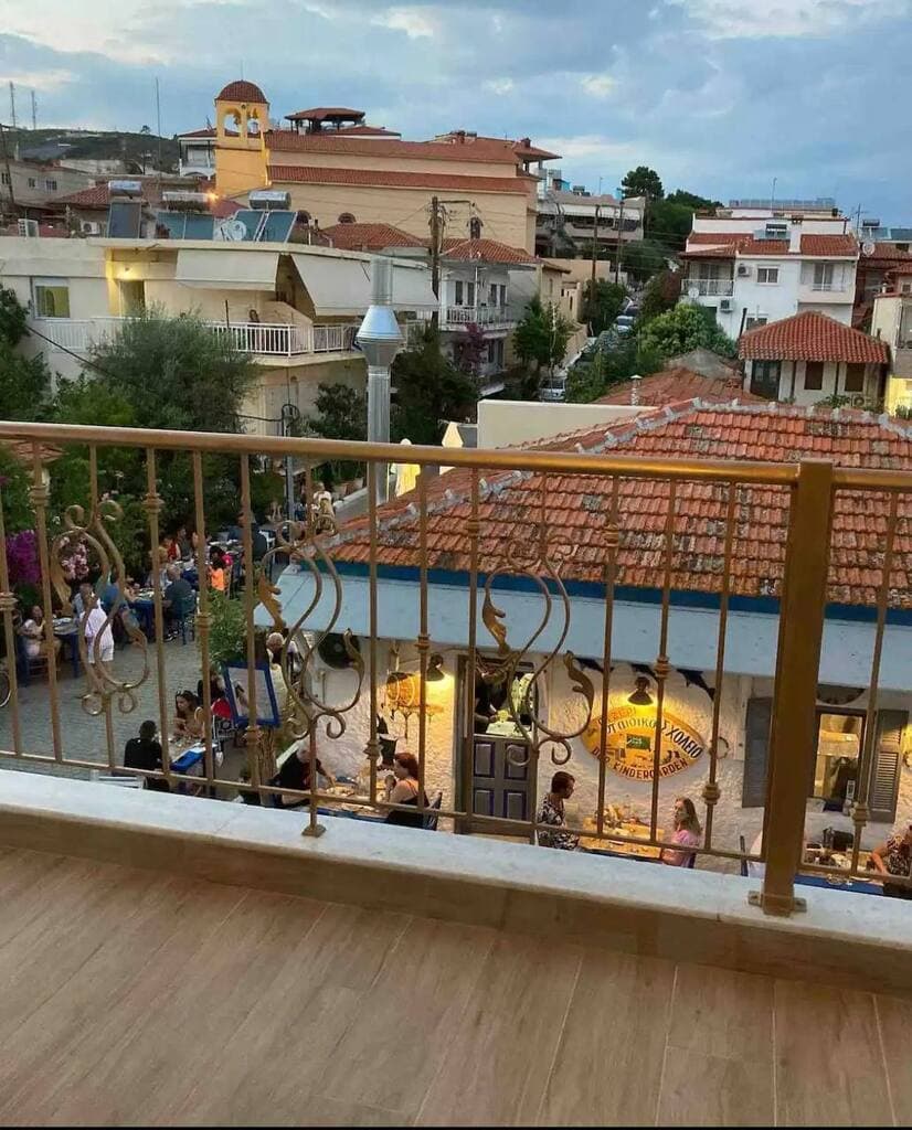 Kompletně zrekonstruovaný apartmán jen 30 m od pláže, Sarti, Sithonia, Chalkidiki - foto 26