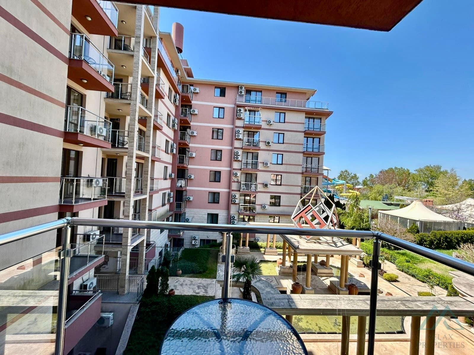 Skvělá cena! Apartmán s výhledem na bazén v Tarsis Club & SPA, Slunečné pobřeží - 2